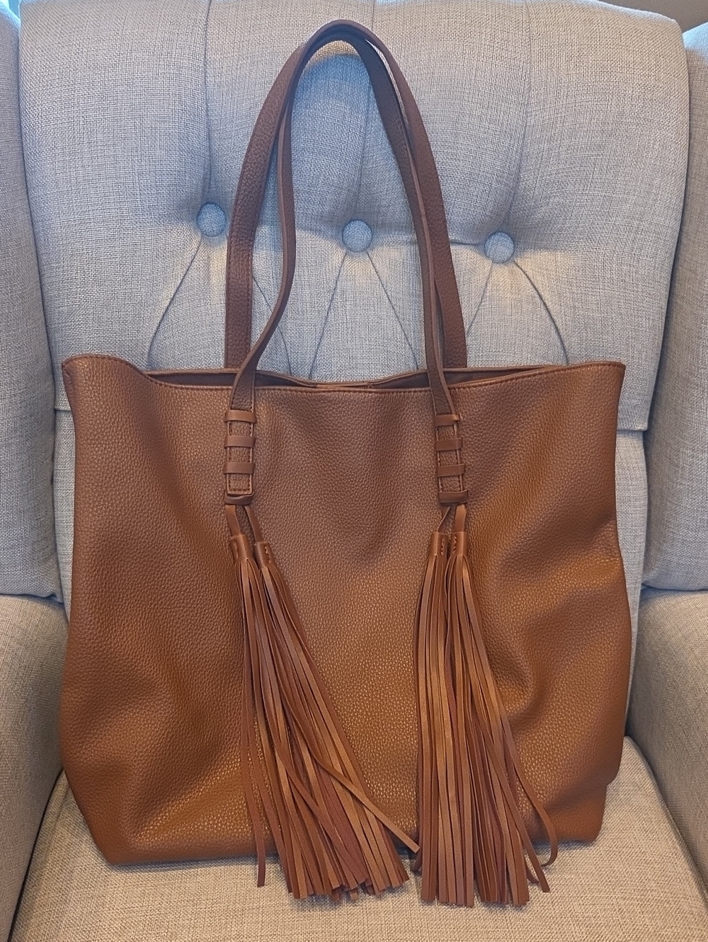 Moda Luxe Cognac Leather Tote Bag With Decorative Tassels. Amazing Boutique Bag